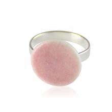 Stor mørkrosa fingerring