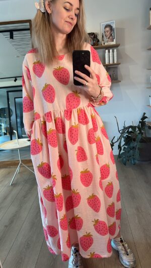 Beth Kjole - Strawberry