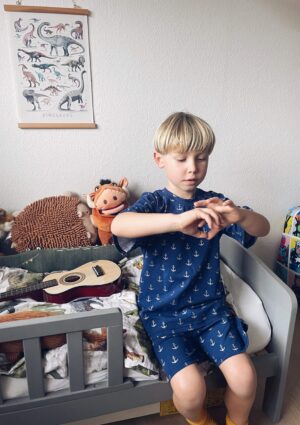 Adian Oversize Tee - Glitter Anchor