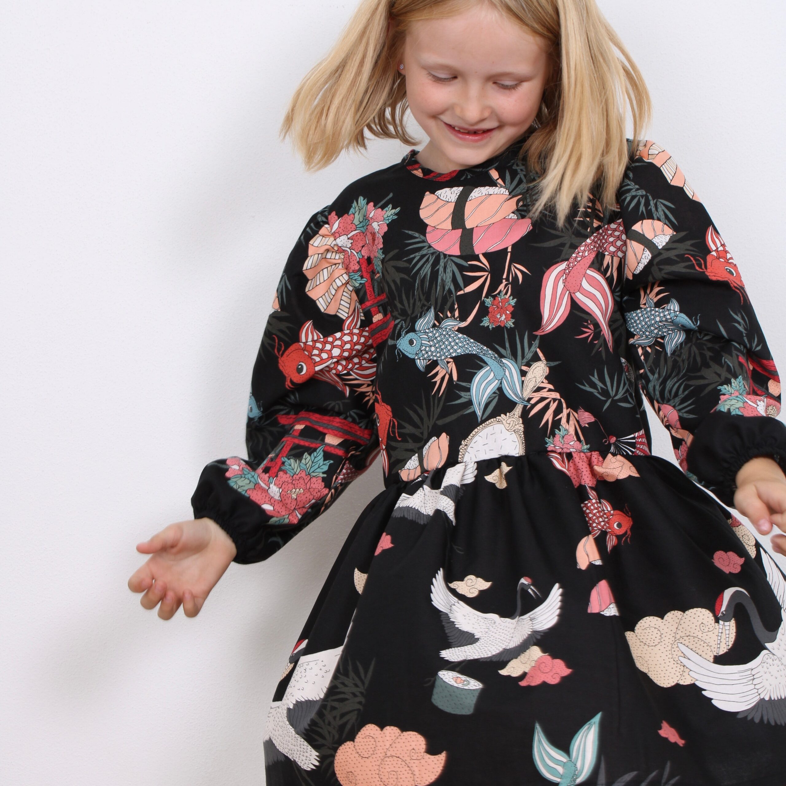 Mio Langærmet Kjole - Lost in Tokyo